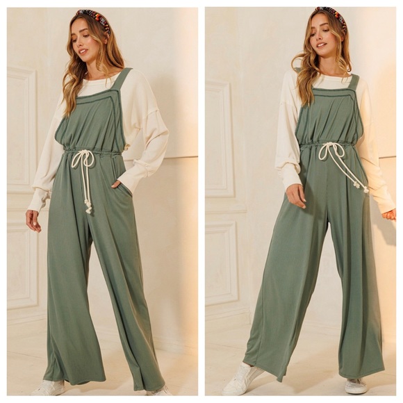 Boho Ribbed knit Wide Leg Tie at Waist Jumpsuit with side pockets - Picture 2 of 3